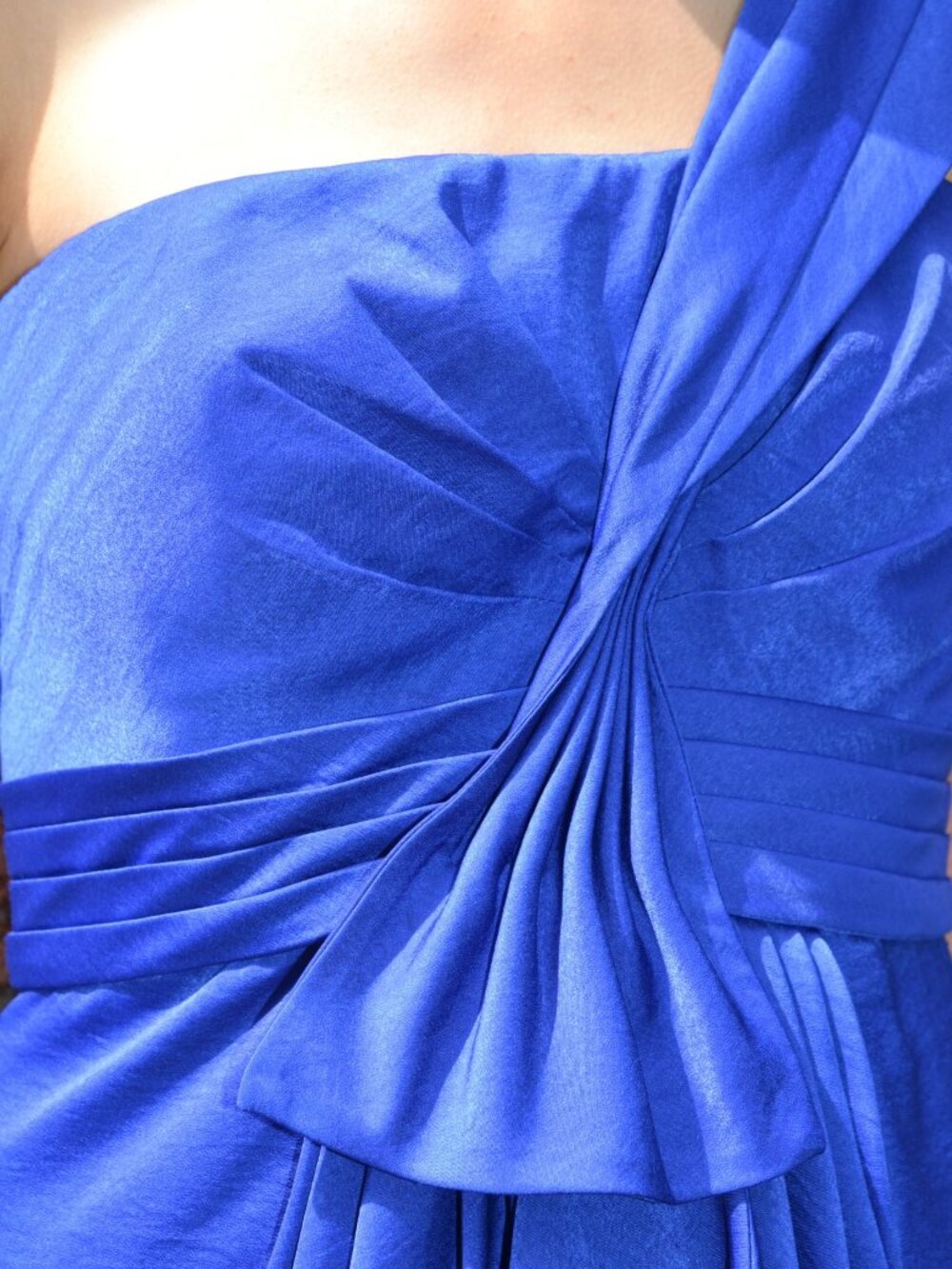 💙 BCBGMaxAzria One-Shoulder Royal Blue Satin Cocktail Dress - Picture 6 of 6
